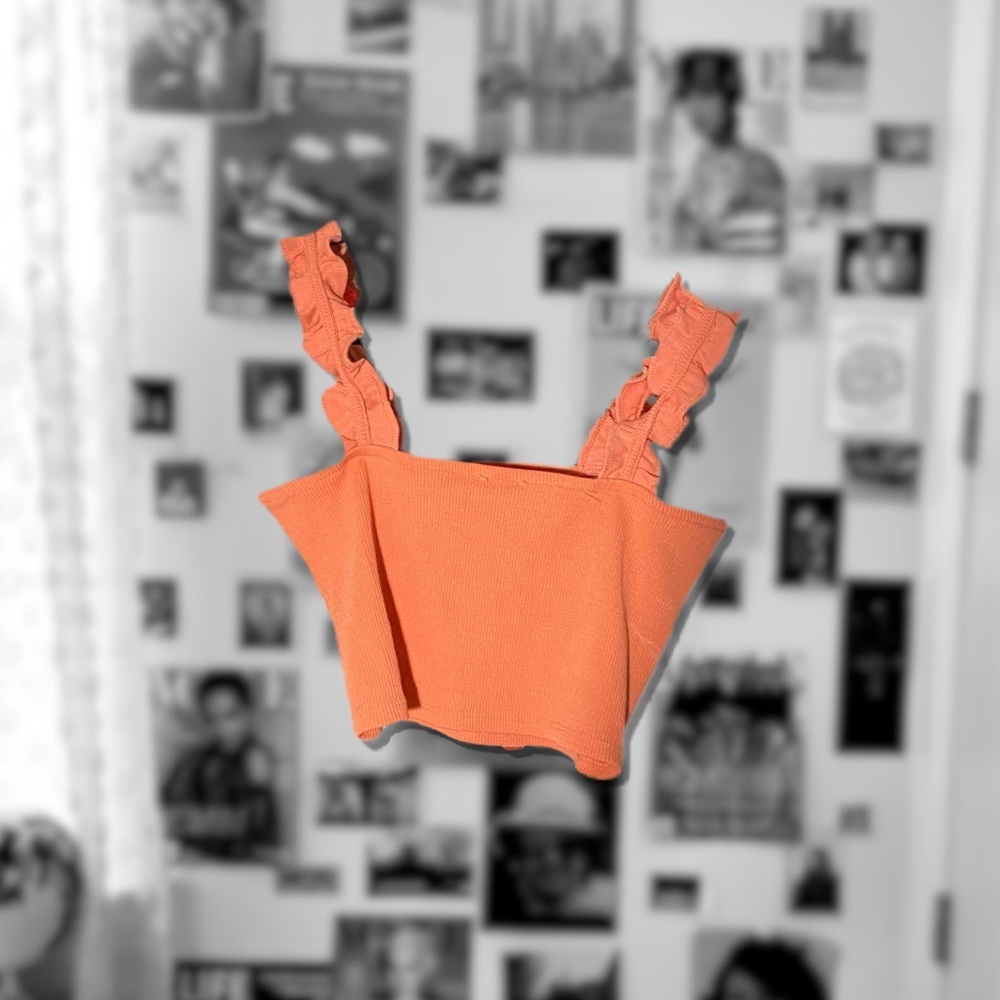 ZARA- Ruffle Sleeve Cropped Tank Top🧡